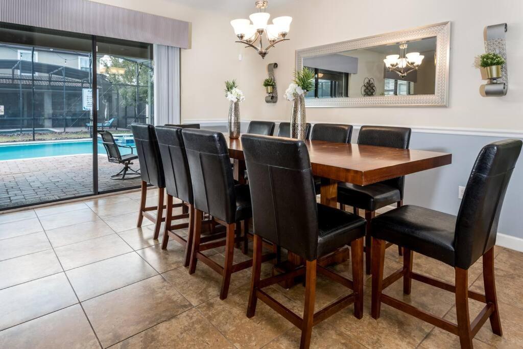 8 Bedroom Estate Near Disney World ダベンポート エクステリア 写真